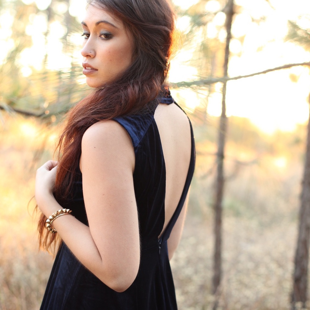 Navy‎ Blue Velvet Dress - Picture 3 of 8